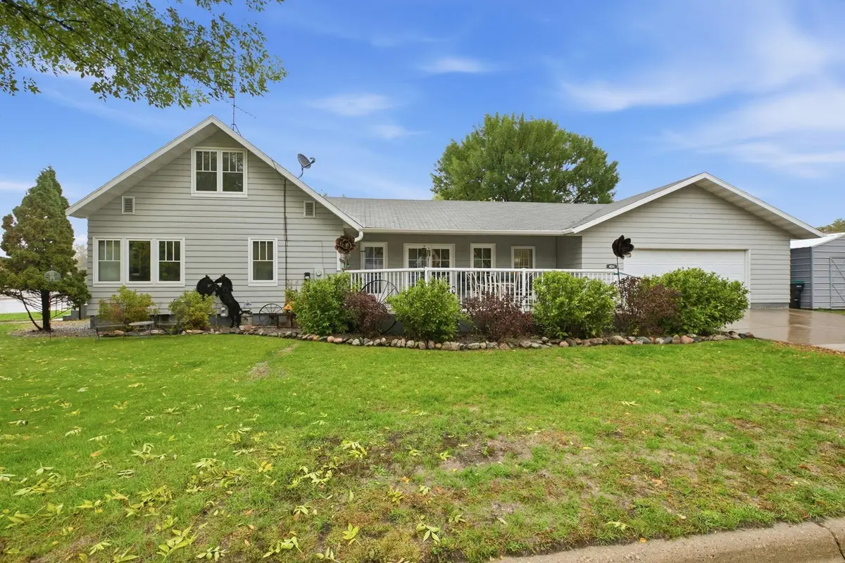 404 1st Street Ne, Wadena, MN 56482 - #1