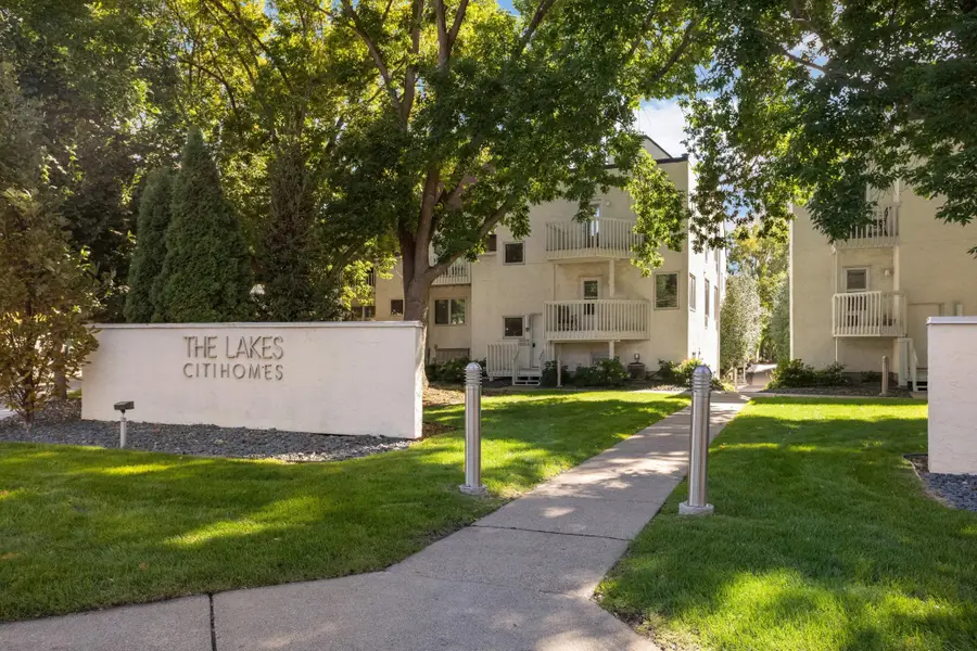 3012 Lake Shore Drive #B, Minneapolis, MN 55416 - #2