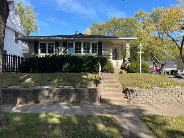 1837 Hawthorne Avenue E, Saint Paul, MN 55119 - #1