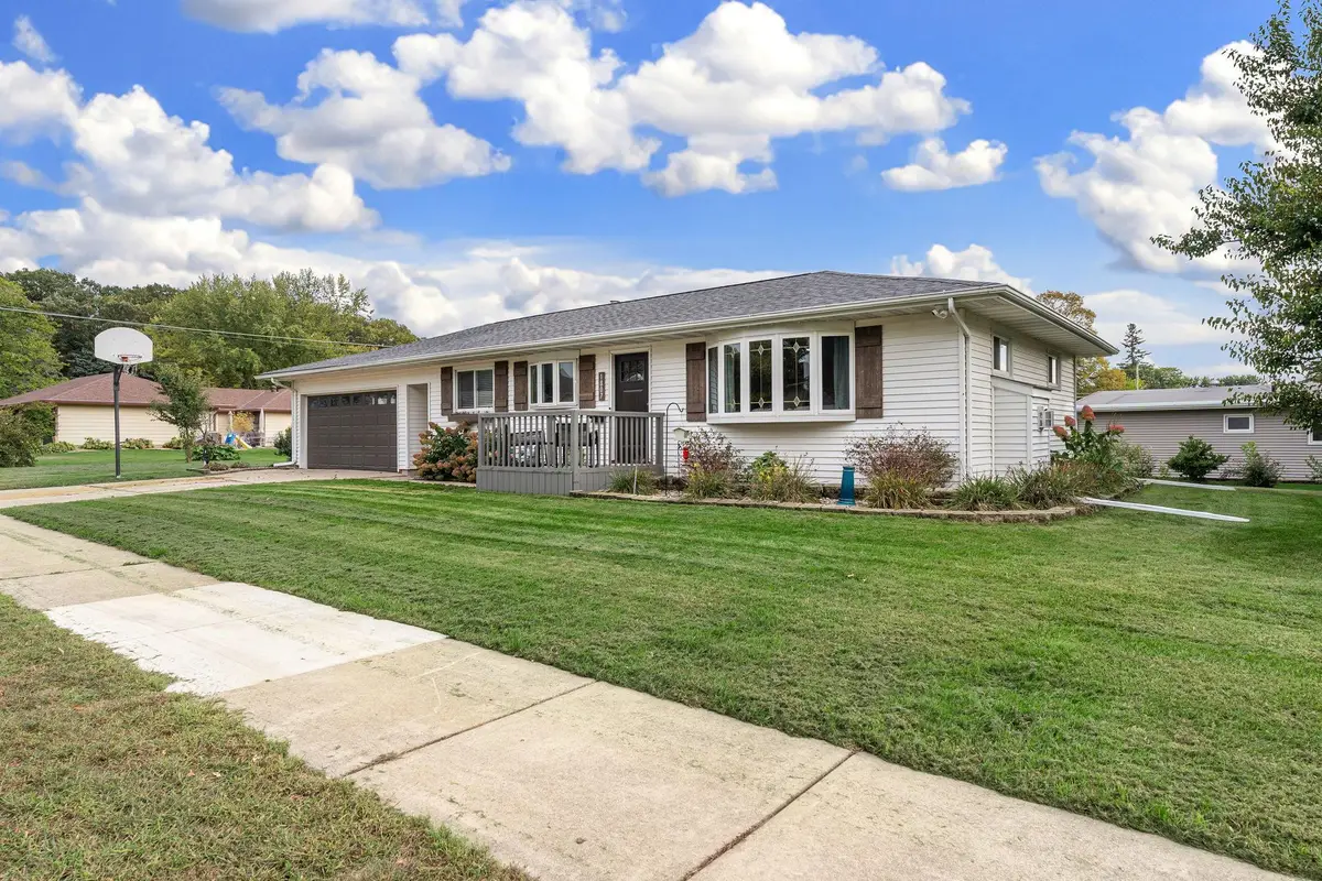 1807 2nd Avenue Nw, Austin, MN 55912 - #1