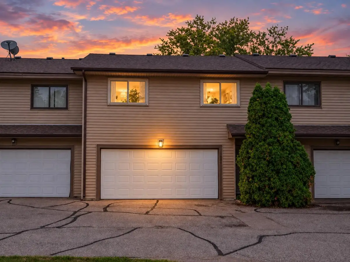 11109 Trail West Road, Bloomington, MN 55437 - #1