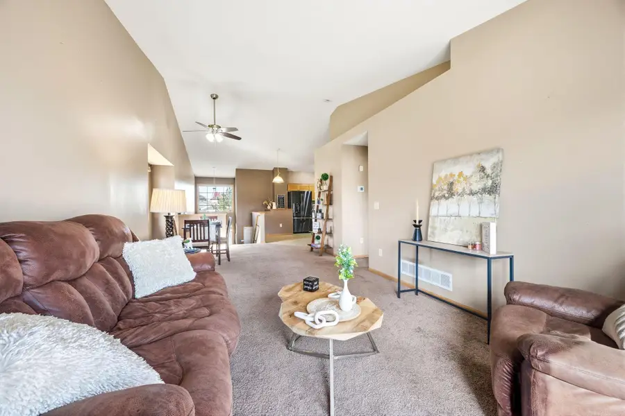 8302 Parkview Avenue Ne, Otsego, MN 55330 - #3