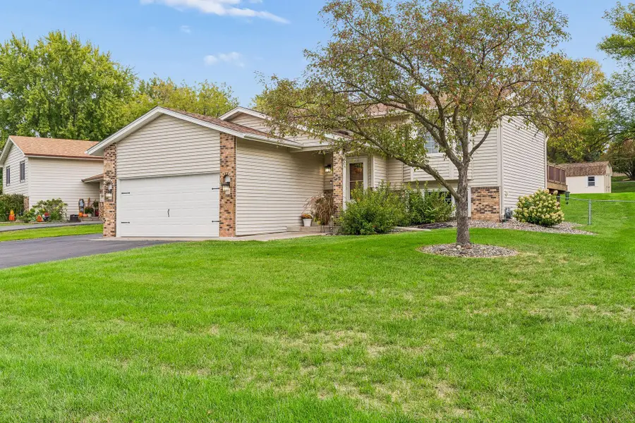 4712 Covington Court, Eagan, MN 55122 - #2