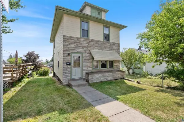 1010 E 9th Street, Duluth, MN 55805