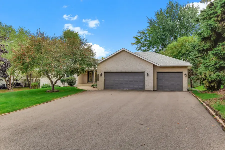 2646 Shadow Lane, Chaska, MN 55318 - #2