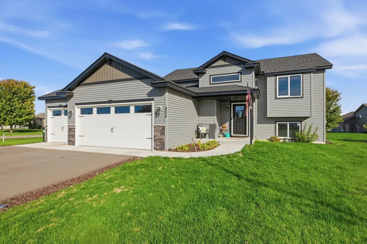 805 2 1/2 Avenue Sw, Rice, MN 56367 - #1