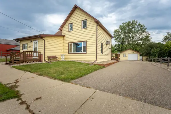 23 1st Avenue Sw, Glenwood, MN 56334