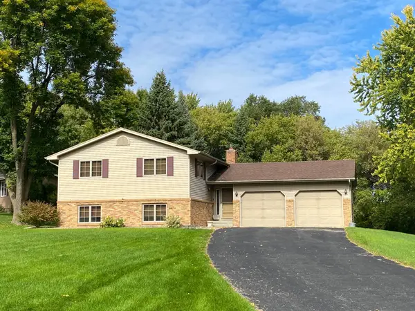1760 48th Avenue Ne, Willmar, MN 56201