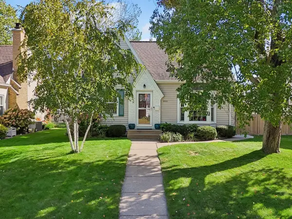 5525 Upton Avenue S, Minneapolis, MN 55410