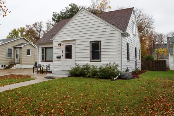 904 5th Street Se, Willmar, MN 56201