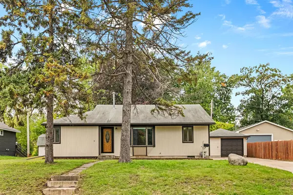5201 Pennsylvania Avenue N, New Hope, MN 55428