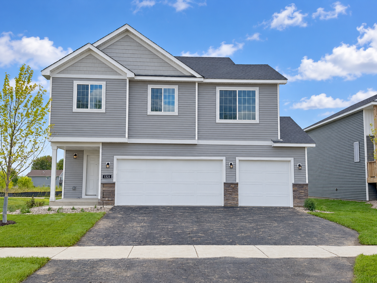 1821 Pierce Street S, Cambridge, MN 55008 - #1