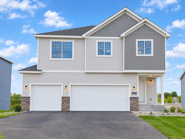 1927 Pierce Street S, Cambridge, MN 55008