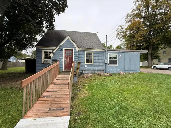 1302 Saint Joseph Avenue, Albert Lea, MN 56007
