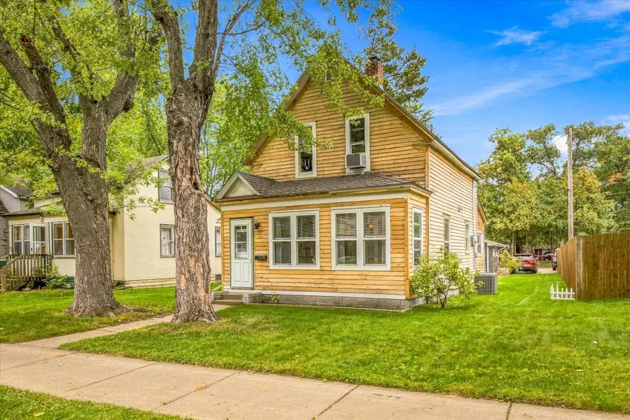 637 3rd Avenue Sw, Cambridge, MN 55008 - #3