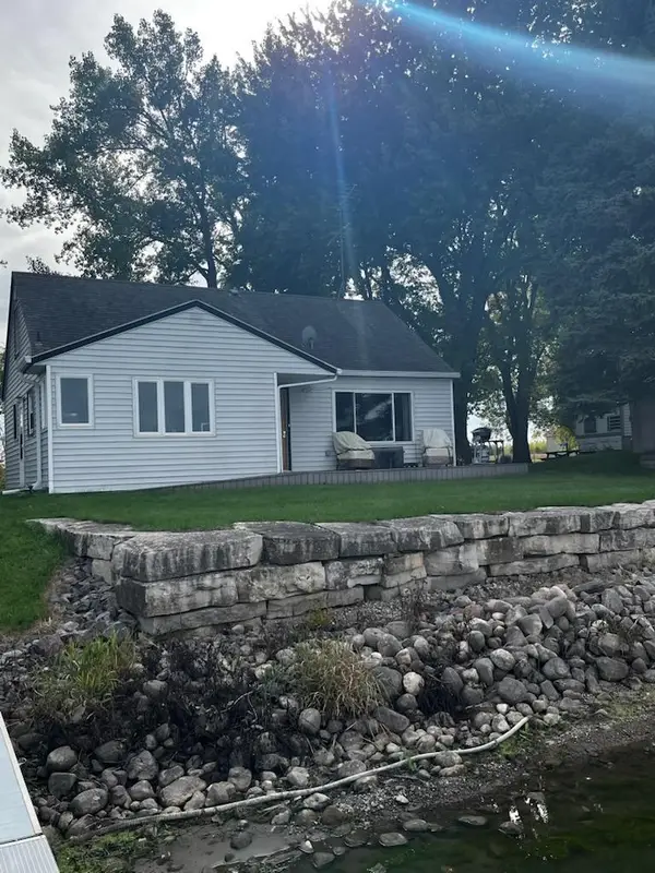 10 Sioux Trail, Slayton, MN 56172