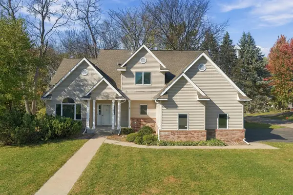 17123 Jonathan Court, Lakeville, MN 55044