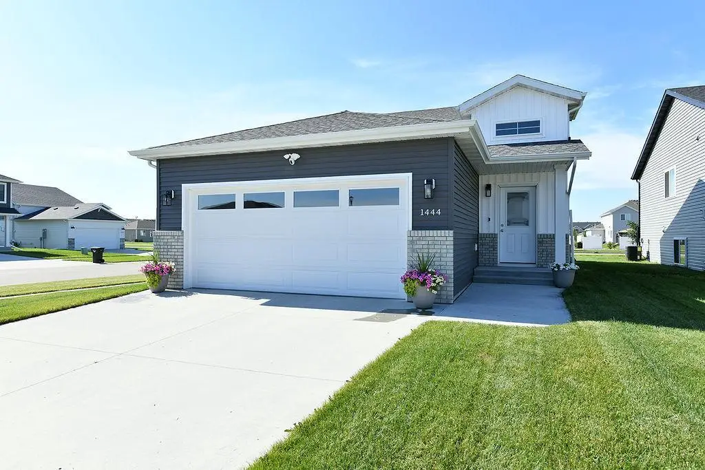 1444 69th Avenue S, Fargo, ND 58104 - #1