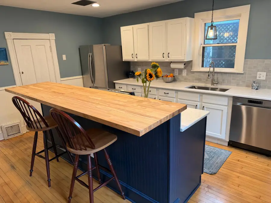 539 Saint Clair Avenue, Saint Paul, MN 55102 - #2