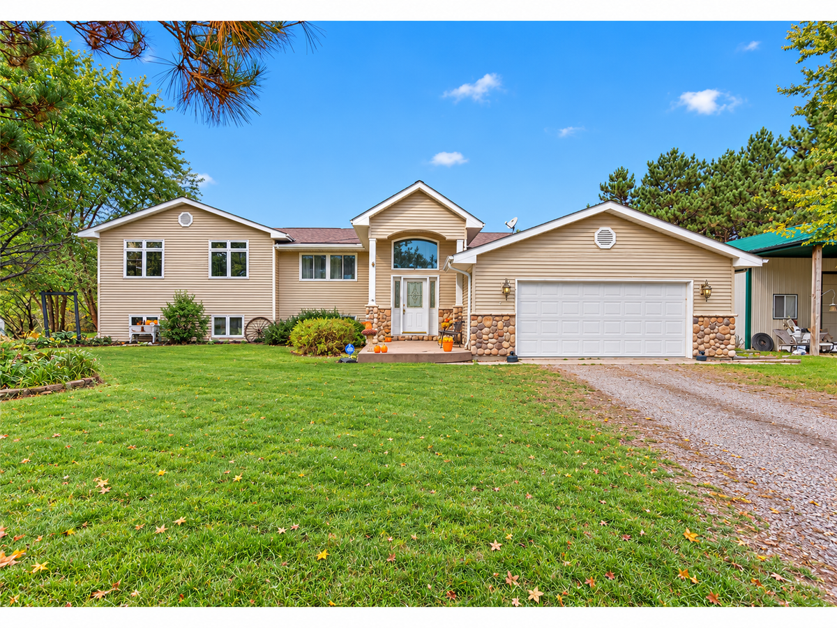 24358 Riverbank Lane Nw, Saint Francis, MN 55040 - #1