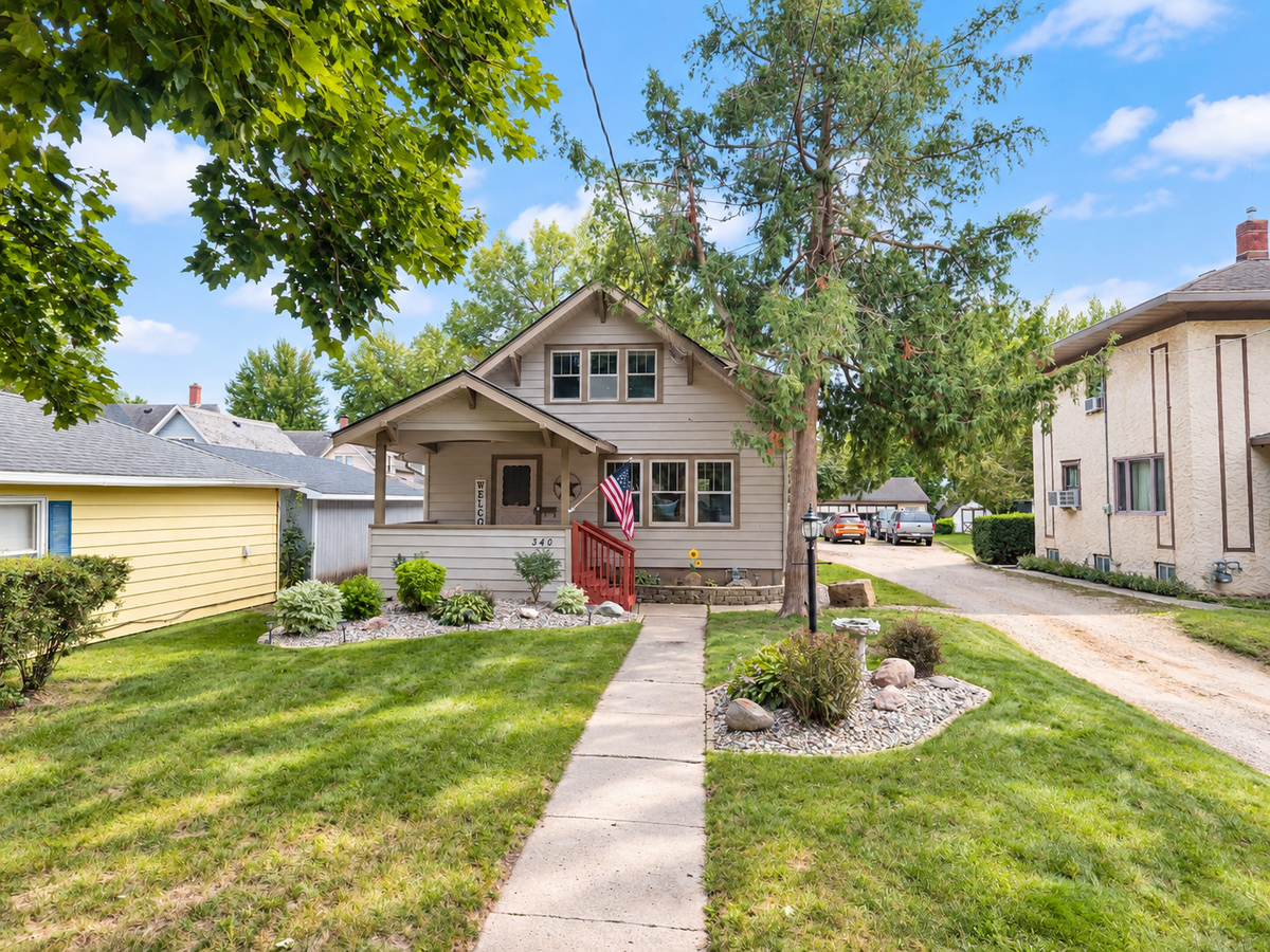 340 E 3rd Street, Albert Lea, MN 56007 - #1