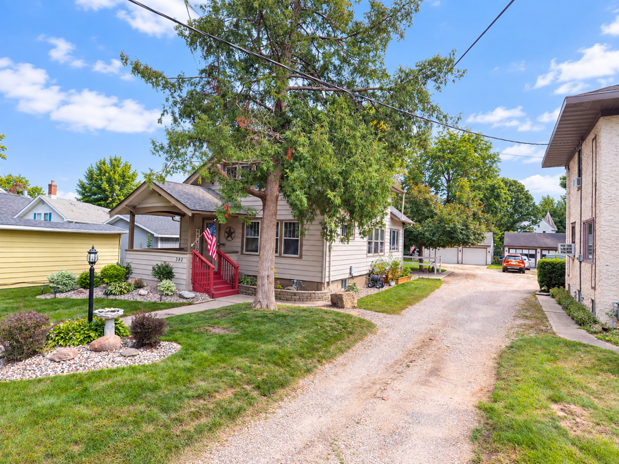 340 E 3rd Street, Albert Lea, MN 56007 - #3