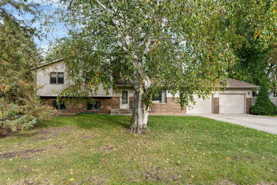 930 Ridgeview Place Ne, Owatonna, MN 55060 - #2