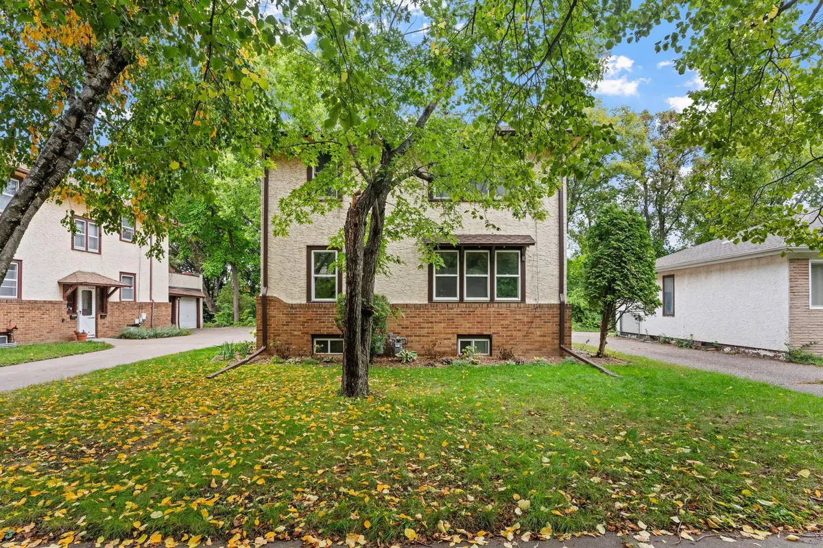 261 Robie Street W, Saint Paul, MN 55107 - #1