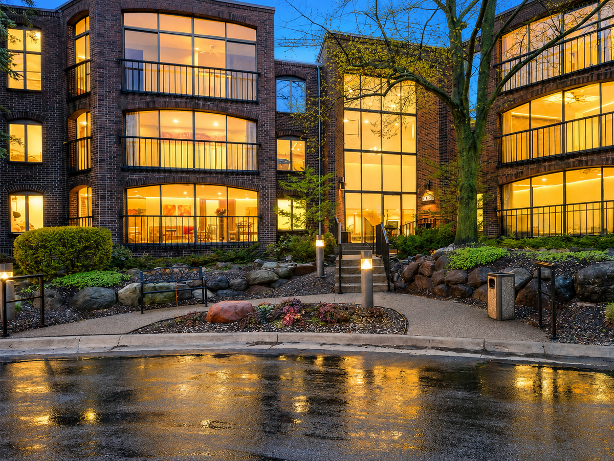 6051 Laurel Avenue #207, Golden Valley, MN 55416 - #1