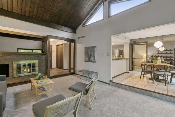 6115 Lincoln Drive #353, Edina, MN 55436