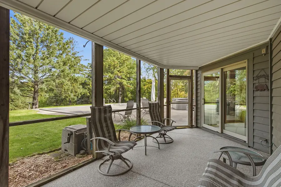 1533 Wexford Court, Eagan, MN 55122 - #2