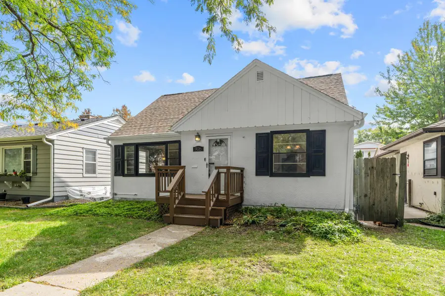 906 Sherwood Avenue, Saint Paul, MN 55106 - #3