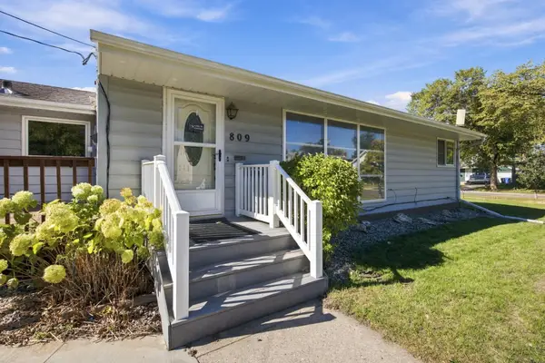 809 16th Street S, Fargo, ND 58103