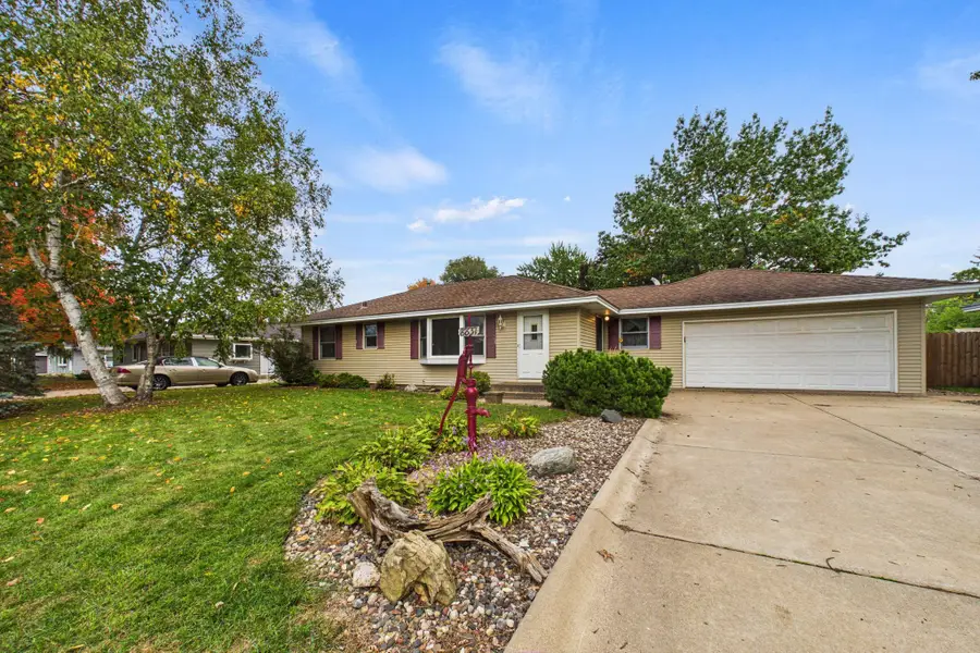 8831 Greenway Avenue S, Cottage Grove, MN 55016 - #2