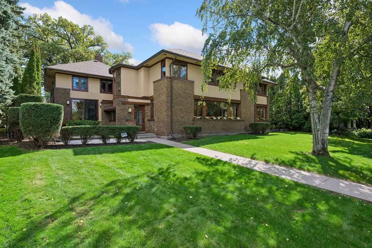 2409 E Lake Of The Isles Parkway, Minneapolis, MN 55405 - #1