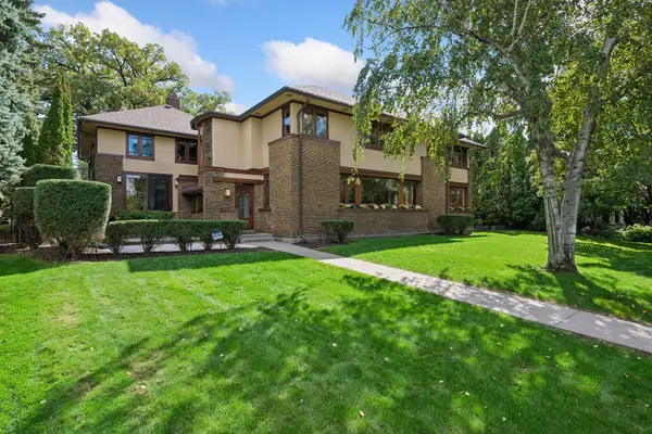 2409 E Lake Of The Isles Parkway, Minneapolis, MN 55405