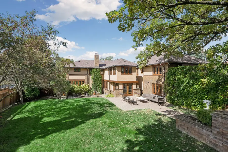 2409 E Lake Of The Isles Parkway, Minneapolis, MN 55405 - #2