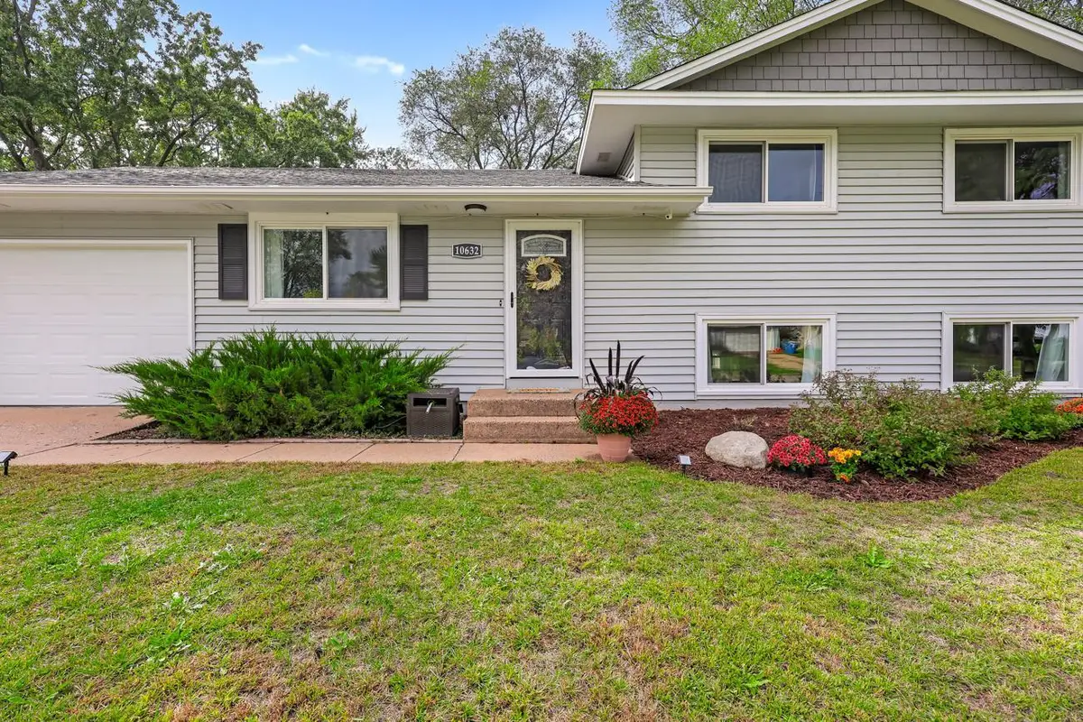 10632 Wren Street Nw, Coon Rapids, MN 55433 - #1