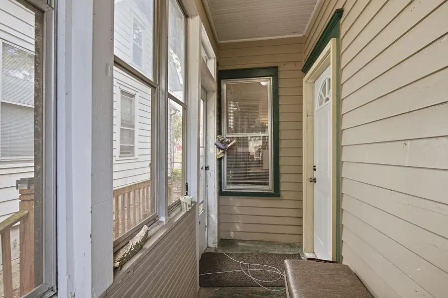 268 Sidney Street E, Saint Paul, MN 55107 - #3