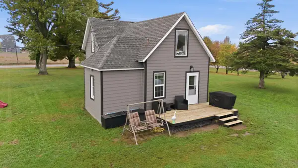 36858 Lily Street Nw, Cambridge, MN 55008
