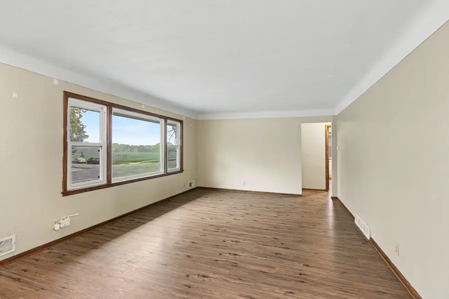 2147 Burns Avenue, Saint Paul, MN 55119 - #3