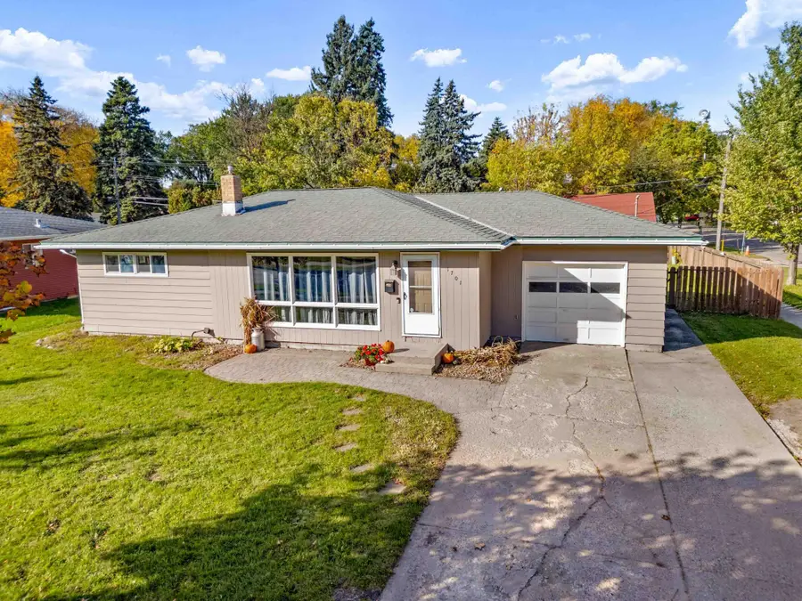 1701 5th Street S, Fargo, ND 58103 - #3