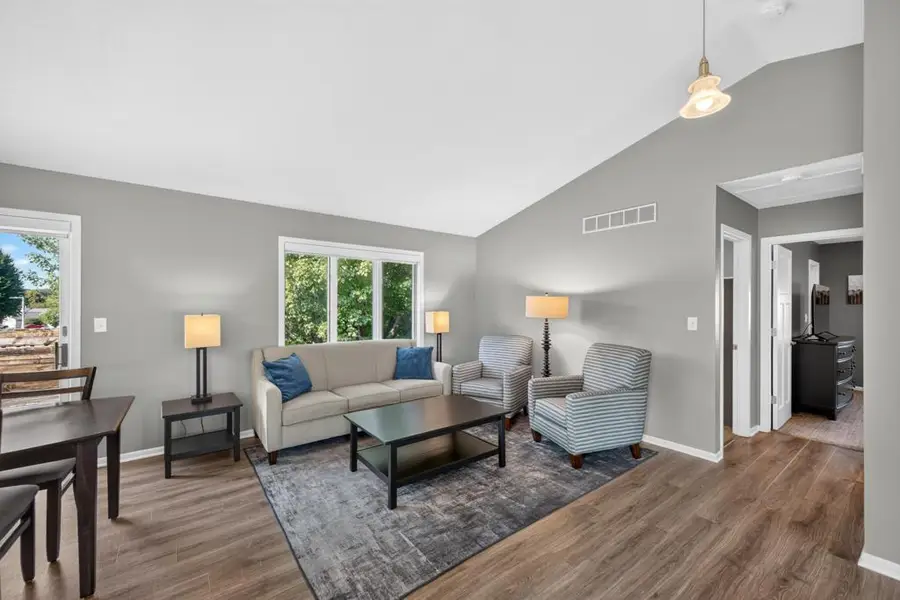 4402 Cambridge Lane Nw, Rochester, MN 55901 - #3