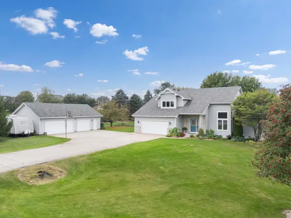 8585 Halloran Lane Nw, Rochester, MN 55901
