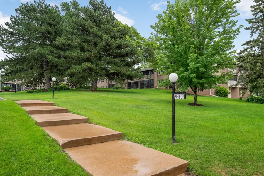 4380 Brookside Court #118, Edina, MN 55436 - #2