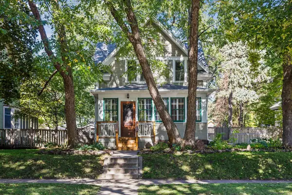 1493 Lincoln Avenue, Saint Paul, MN 55105