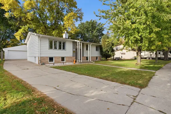 1221 13th Avenue Sw, Willmar, MN 56201