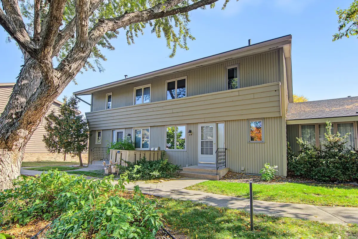214 Windsor Court, New Brighton, MN 55112 - #1