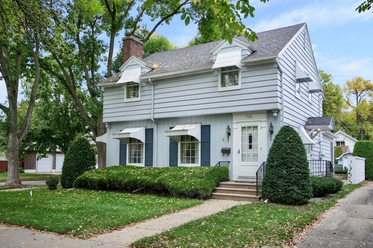 928 W Mark Street, Winona, MN 55987 - #1