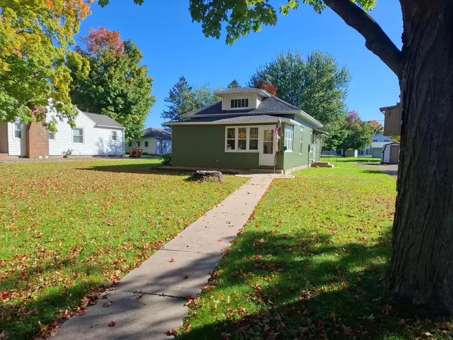 625 N Section Avenue, Spring Valley, MN 55975 - #2
